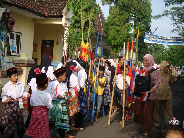 mcmillan2.jpg mcmillan2.jpg